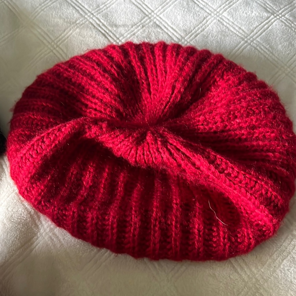 Red bonnet